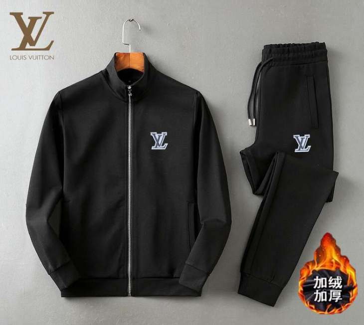 Picture of LV Sweater Suits _SKULVm-5xlkdt1440928